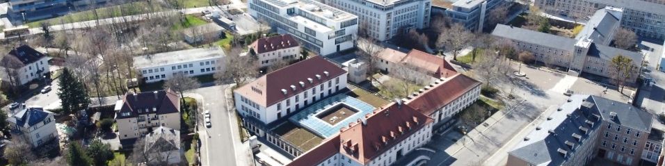 Vogelperspektive auf die Alte Mensa und weitere Campusgebäude der Technischen Universität Dresden