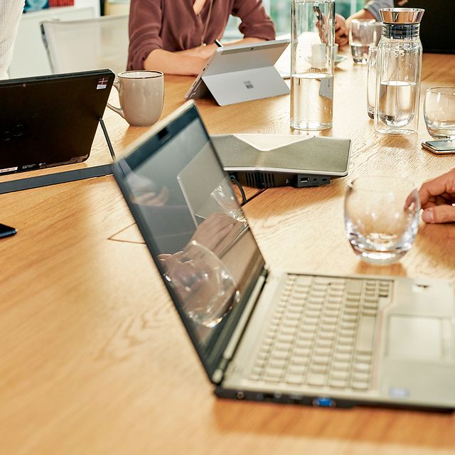 IT equipment that can be ordered via the online shop for public sector clients is on the table