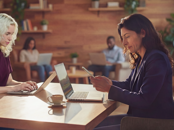 Employees use devices purchased through Telekom’s business services