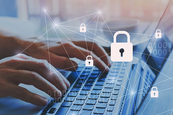 Laptop with digital security and network protection visualisation
