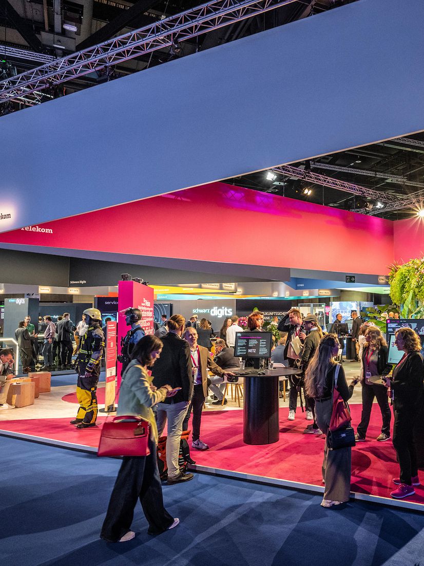 Side view of the Telekom exhibition stand.